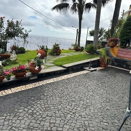 Zeza's Garden Calheta (Madeira)