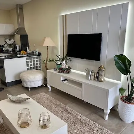 펜션 Zeza's Garden 칼례타