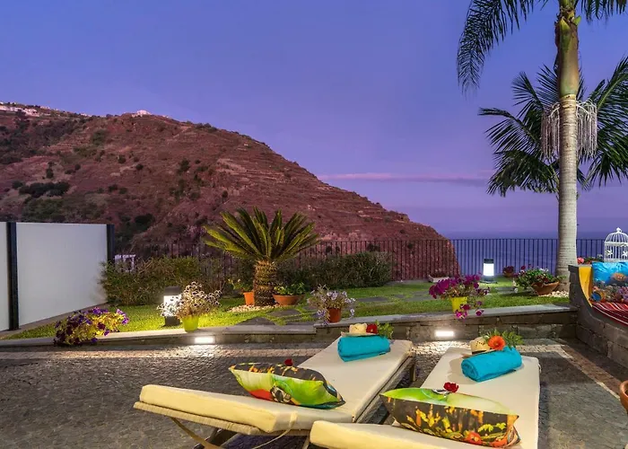 Ferienhaus Zeza´s Garden Calheta (Madeira)