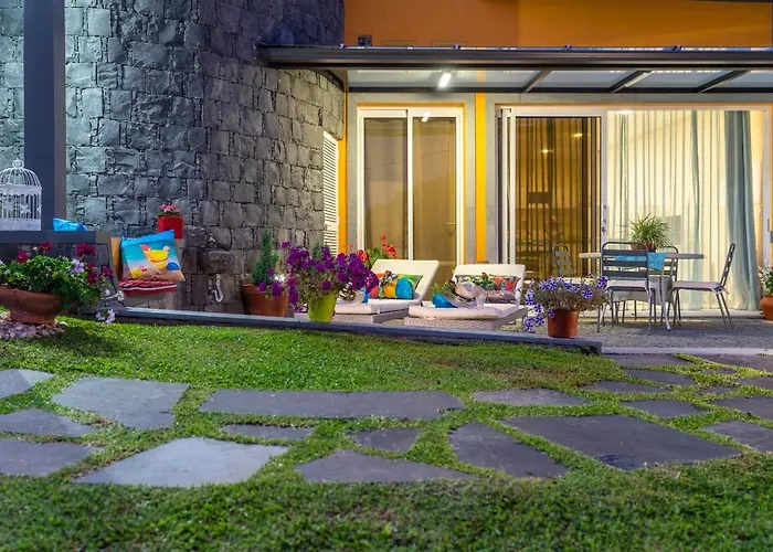 Zeza´s Garden * Calheta (Madeira)