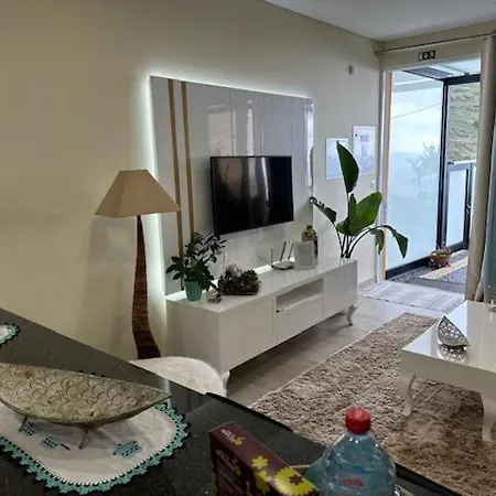 Zeza's Garden Feriehus *