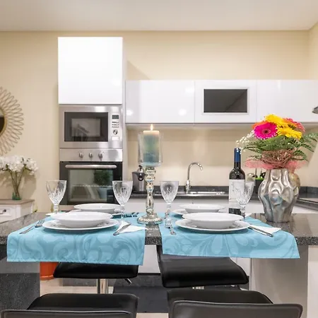 Feriehus Zeza's Garden Calheta (Madeira)