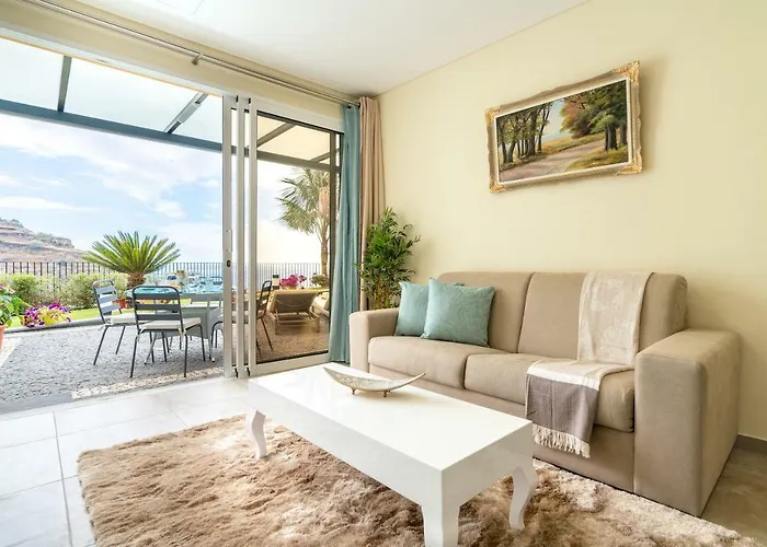 Zeza's Garden בית נופש קלייטה